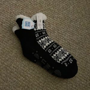 Muk Luks slippers with aloe